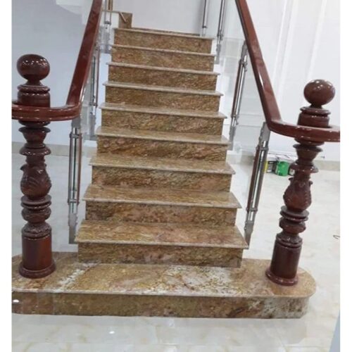 Đá cầu thang bộ vàng hoàng gia